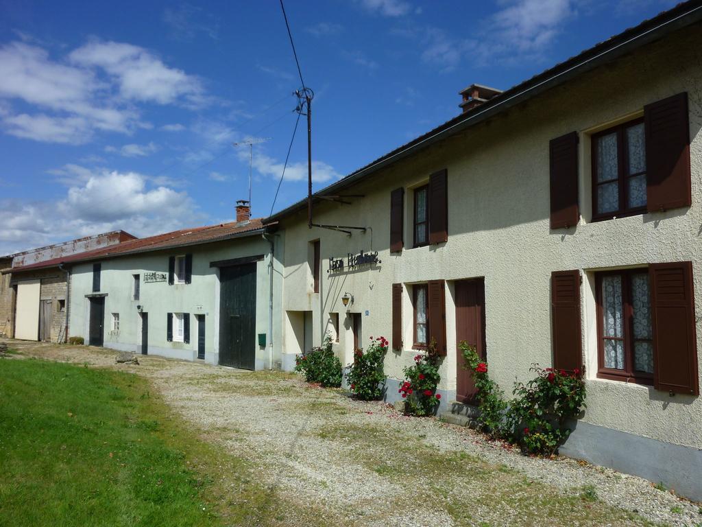 Spacious Holiday Home Near The Forest Barricourt Экстерьер фото