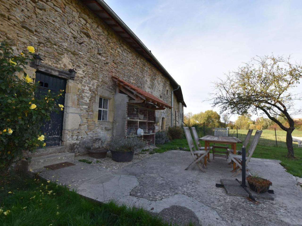 Spacious Holiday Home Near The Forest Barricourt Экстерьер фото